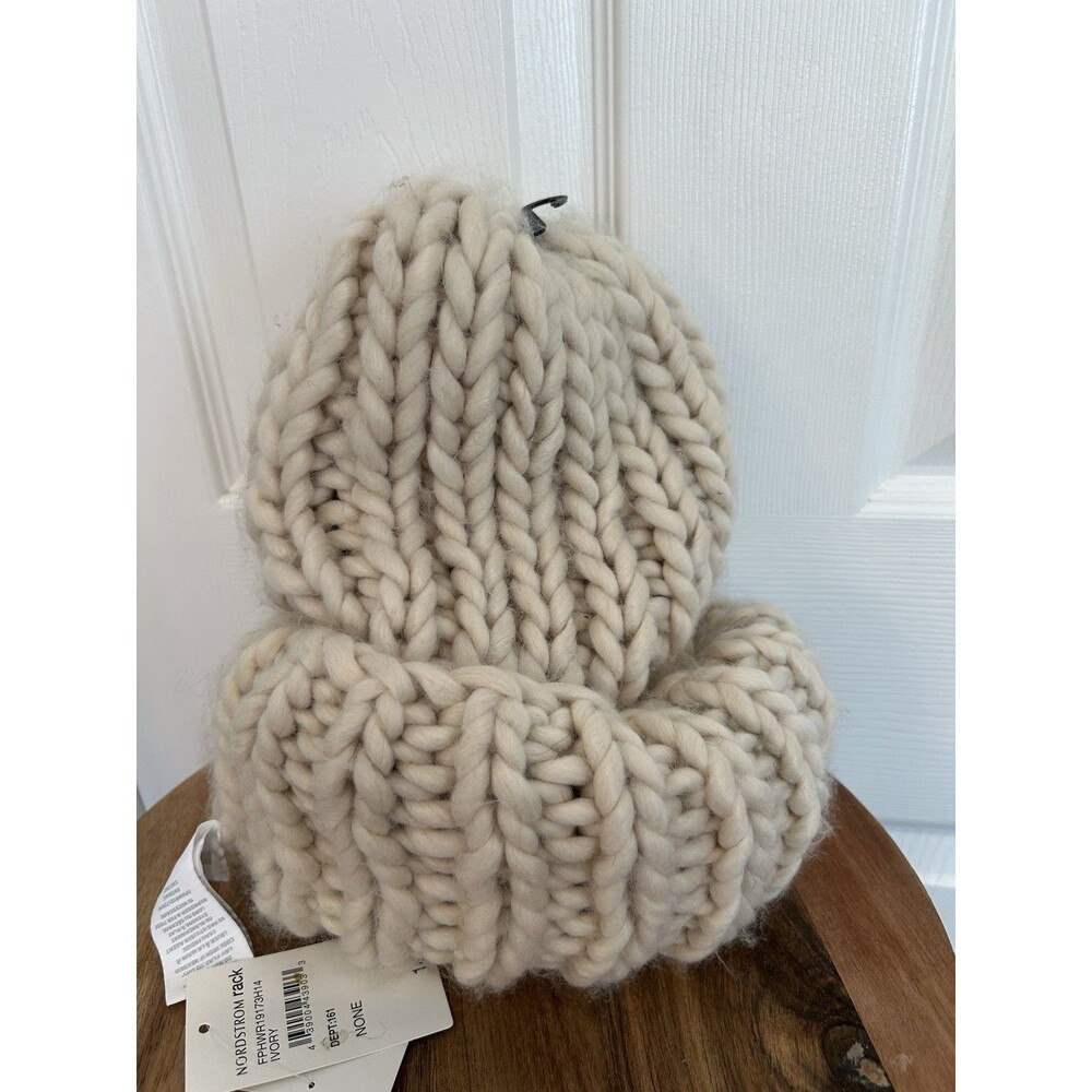 Free Press Ivory Chunky Cable Knit Fuzzy Faux Fur Fisherman Hat Winter NWT